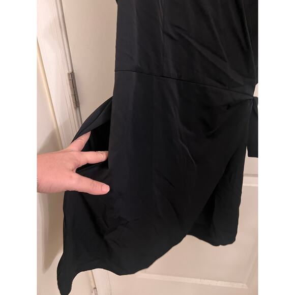 ADAY Super Cool Wrap Mini Dress V-Neck Black L Resort versatile capsule Preppy - Picture 6 of 6